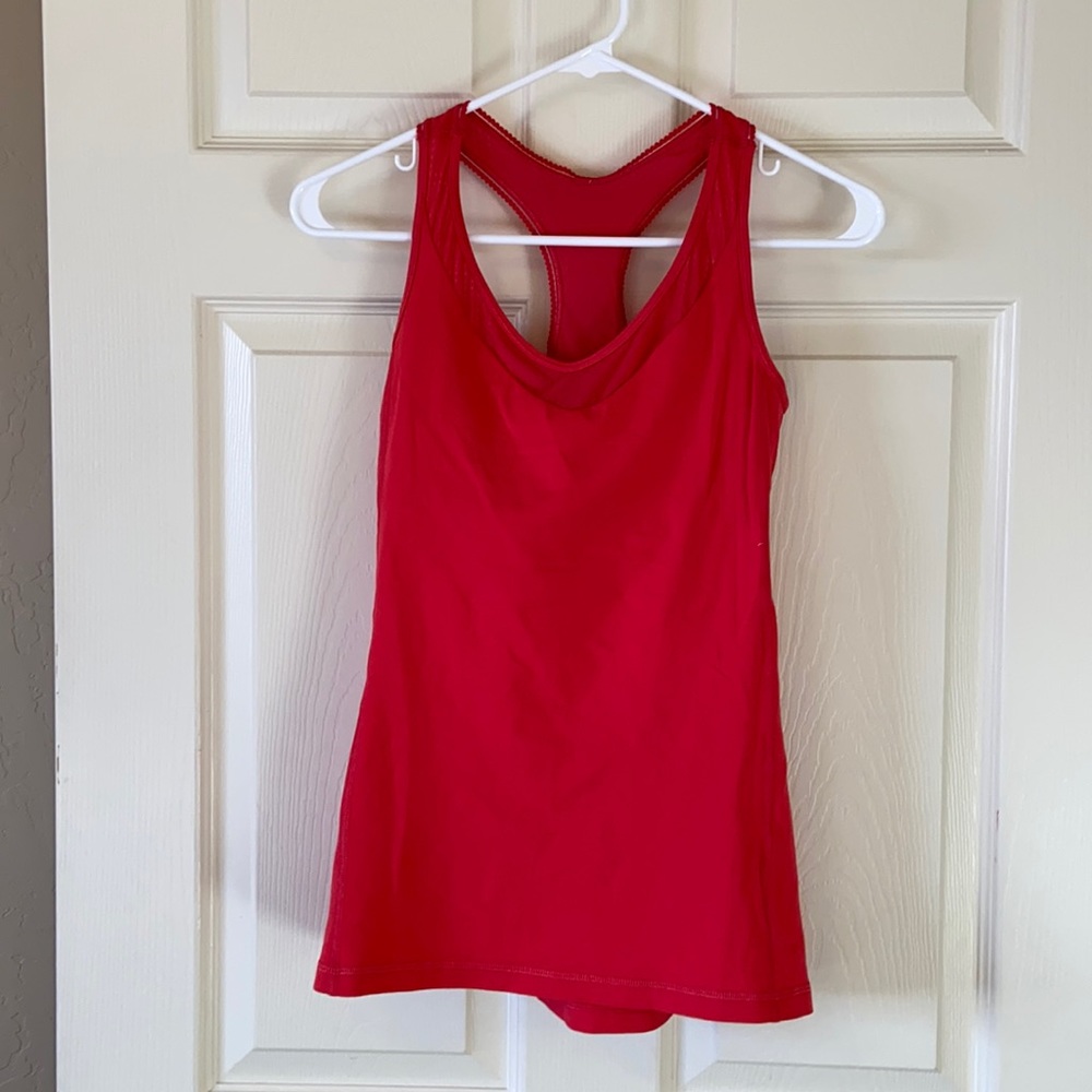 Lululemon tank